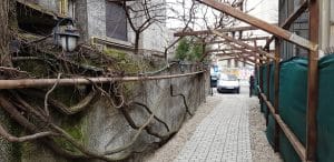 Lente Arcului, cafenea boema cu mansarda in strada Arcului din Bucuresti