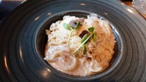 Pizza Mania la Piata Victoriei in Bucuresti, bistrou de pizza sarata si paste