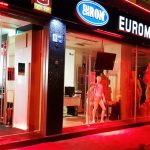 Schitu Magureanu si Regina Elisabeta, la cafeneaua Kafaterya