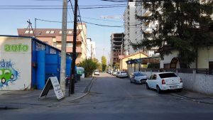 Strada Gheorghe Titeica, cu restaurantul turcesc Divan si cu Gustosi Momenti