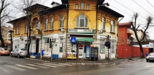 Strada Matei Voievod din Bucuresti, cu restaurantul DaDa