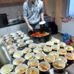 Asociatia O Masa Calda (OMC) (Foto credit - pagina de Facebook @omasacalda