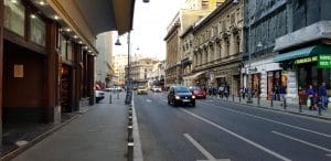 Calea Victoriei in zona Centrului Vechi, in jurul restaurantului Linea Closer to The Moon