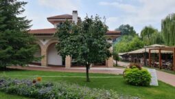 Complexul Casa Comana cu restaurante in Giurgiu
