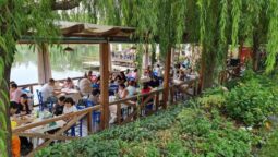 Complexul Casa Comana cu restaurante in Giurgiu