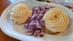 Bucătărie tradițională românească la Belciugatele