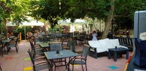 Blueberry, restaurant cu terasa boema, fostul BackYard Garden din Popa Nan