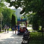Bulevardul, Parcul si Lacul Tei, cu restaurantul The President