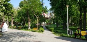 Bulevardul, Parcul si Lacul Tei, cu restaurantul The President