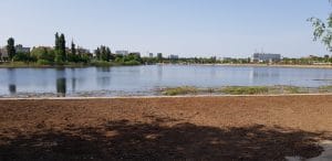 Bulevardul, Parcul si Lacul Tei, cu restaurantul The President