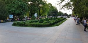 Bulevardul, Parcul si Lacul Tei, cu restaurantul The President