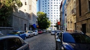 Buzesti in jurul restaurantului turcesc Idomemos