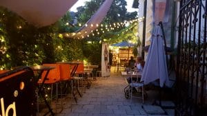 Cafeneaua STAY by Coffee 2 Go, pe strada General Berthelot in Bucuresti