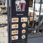 Cafeneaua STAY by Coffee 2 Go, pe strada General Berthelot in Bucuresti