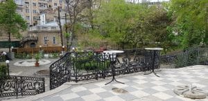 Casa Oamnilor de Stiinta (COS - Parcul Trandafirilor), un restaurant strigoi al Bucurestiului