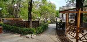 Casa Oamnilor de Stiinta (COS - Parcul Trandafirilor), un restaurant strigoi al Bucurestiului