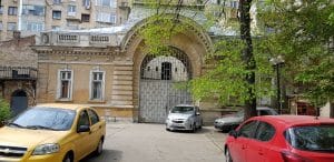 Casa Oamnilor de Stiinta (COS - Parcul Trandafirilor), un restaurant strigoi al Bucurestiului