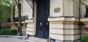 Casa Oamnilor de Stiinta (COS), fostul Parcul Trandafirilor, un restaurant strigoi al Bucurestiului