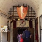 Excalibur, restaurant medieval cu carne fripta in Piata Revolutiei din Bucuresti