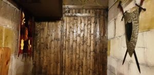 Excalibur, restaurant medieval cu carne fripta in Piata Revolutiei din Bucuresti