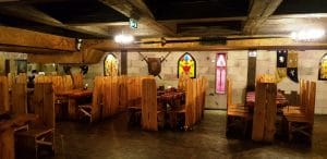 Excalibur, restaurant medieval cu carne fripta in Piata Revolutiei din Bucuresti