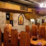Excalibur, restaurant medieval cu carne fripta in Piata Revolutiei din Bucuresti