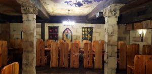 Excalibur, restaurant medieval cu carne fripta in Piata Revolutiei din Bucuresti