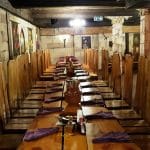 Excalibur, restaurant medieval cu carne fripta in Piata Revolutiei din Bucuresti