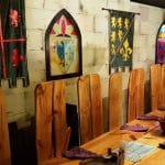 Excalibur, restaurant medieval cu carne fripta in Piata Revolutiei din Bucuresti