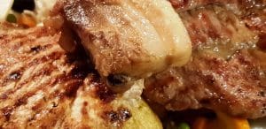 Excalibur, restaurant medieval cu carne fripta in Piata Revolutiei din Bucuresti