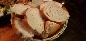 Excalibur, restaurant medieval cu carne fripta in Piata Revolutiei din Bucuresti