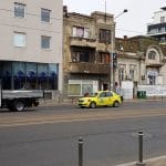 In jurul strazii Buzesti, cu numeroase restaurante, cafenele si alte localuri