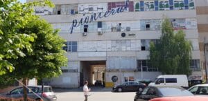 Piata Bucur, cu Clubul si Memorialul Colectiv si restaurantul vietnamez Thang Long