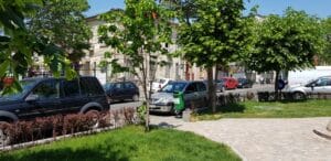 Piata Bucur, cu Clubul si Memorialul Colectiv si restaurantul vietnamez Thang Long