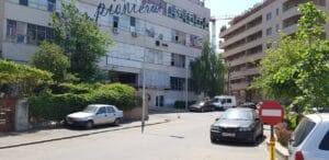 Piata Bucur, cu Clubul si Memorialul Colectiv si restaurantul vietnamez Thang Long