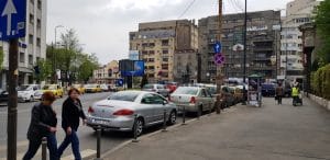 Piata Lahovary, cu restaurantele COS, The Embassy, Avalon, Benihana, Trattoria Romana si altele