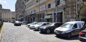 Piata Revolutiei din Bucuresti, cu Restaurantul Medieval Excalibur