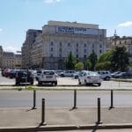 Piata Revolutiei din Bucuresti, cu Restaurantul Medieval Excalibur