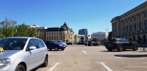 Piata Revolutiei din Bucuresti, cu Restaurantul Medieval Excalibur