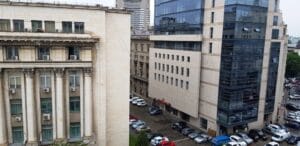 Piata Revolutiei si Ion Campineanu, cu Boutique de Pain si alte restaurante si cafenele