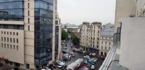 Piata Revolutiei si Ion Campineanu, cu Boutique de Pain si alte restaurante si cafenele