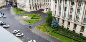 Piata Revolutiei si Ion Campineanu, cu Boutique de Pain si alte restaurante si cafenele