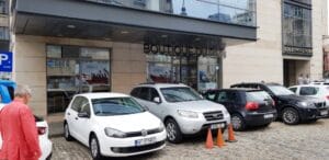 Piata Revolutiei si Ion Campineanu, cu Boutique de Pain si alte restaurante si cafenele