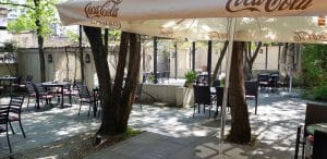 Piccadilly, restaurant international cu terasa in strada Vulturilor din Bucuresti