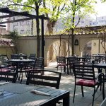 Piccadilly, restaurant international cu terasa in strada Vulturilor din Bucuresti