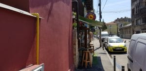 Strada Iancu Capitanu cu Biserica Pantelimon, restaurantele El Torito si Karishma