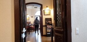 Thalia Victoriei, restaurant popular in zona Buzesti din Bucuresti