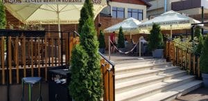 The President, salon de evenimente, restaurant si terasa pe malul Lacului Tei