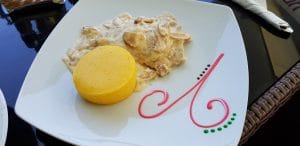 The President, salon de evenimente, restaurant si terasa pe malul Lacului Tei