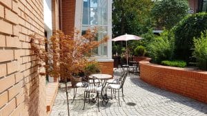 1000 de Chipuri, winebar la Hotelul Caro din Bucuresti